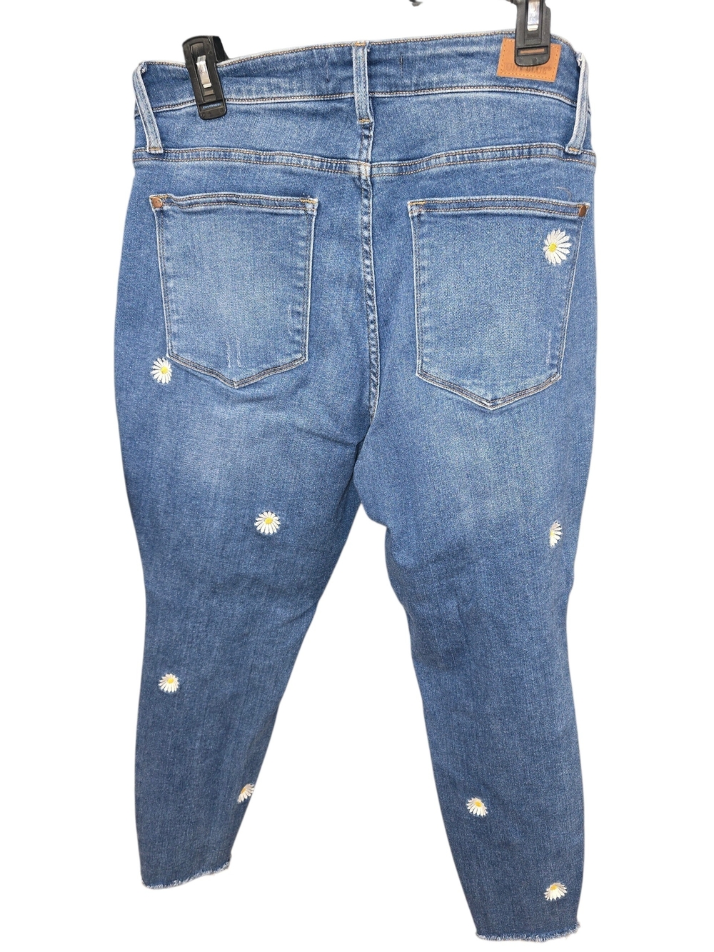 Judy Blue Daisy Floral Embroidered High Rise Skinny Jeans 14W - Picture 2 of 6